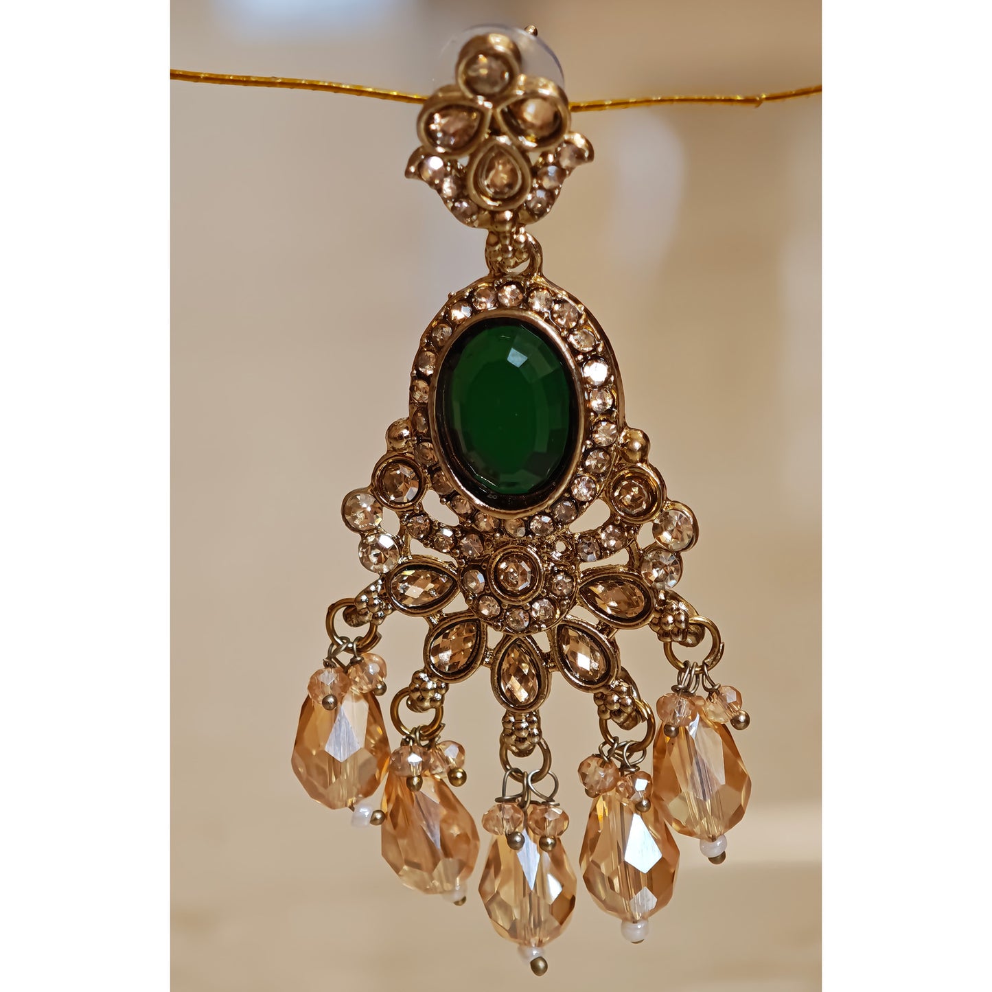 Bottle Green Kundan Oval Shaped Dangler
