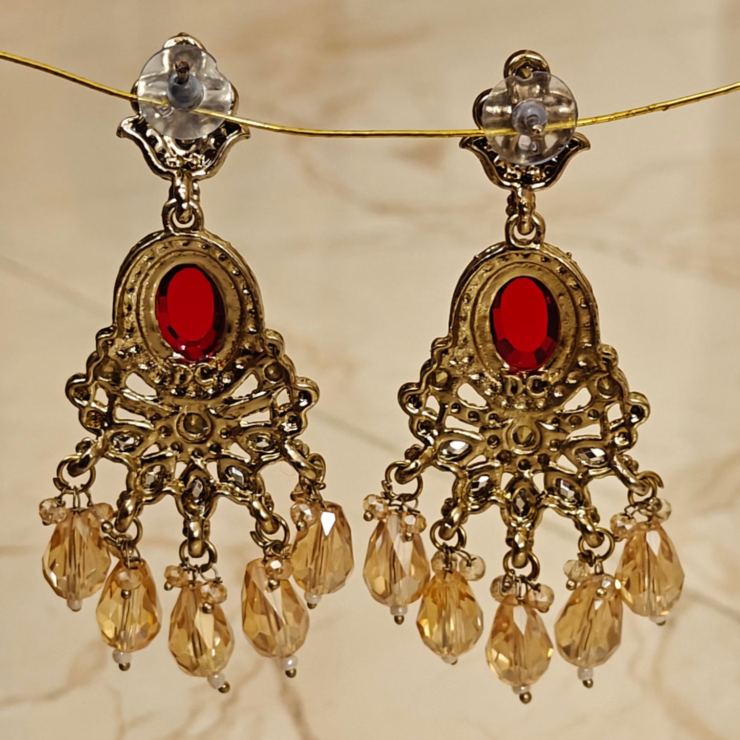 Red Kundan Oval Shaped Dangler