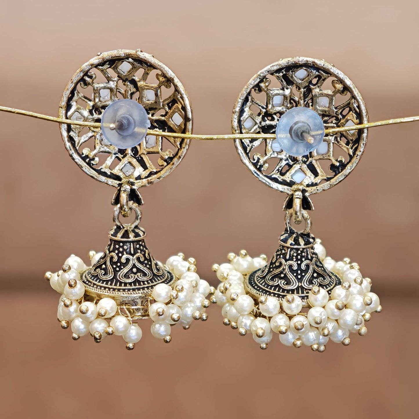 Round Pearl Cluster Jhumki